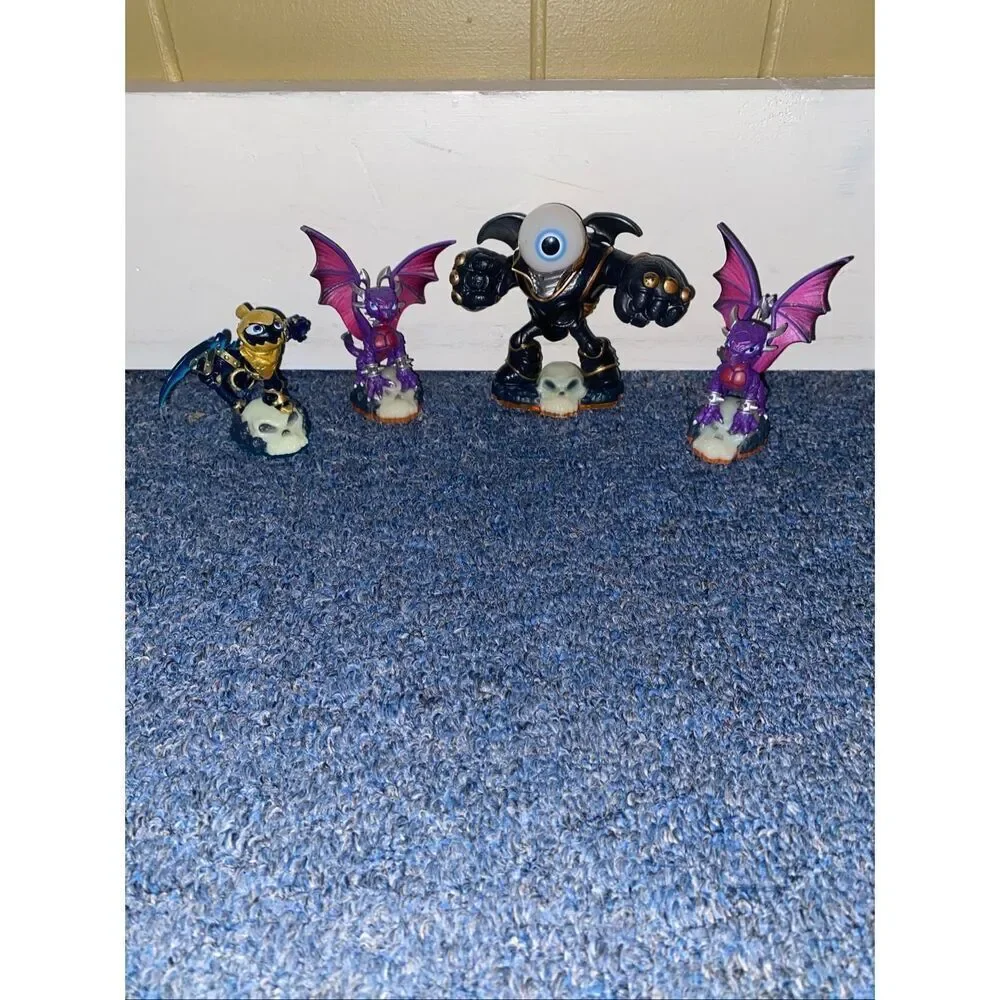 Skylanders undead action figure dolls lot of 4 assorted sizes